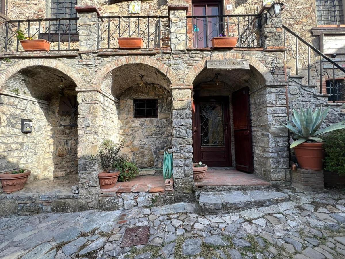 Carpe Diem Colognora Villa Vetriano Exterior photo